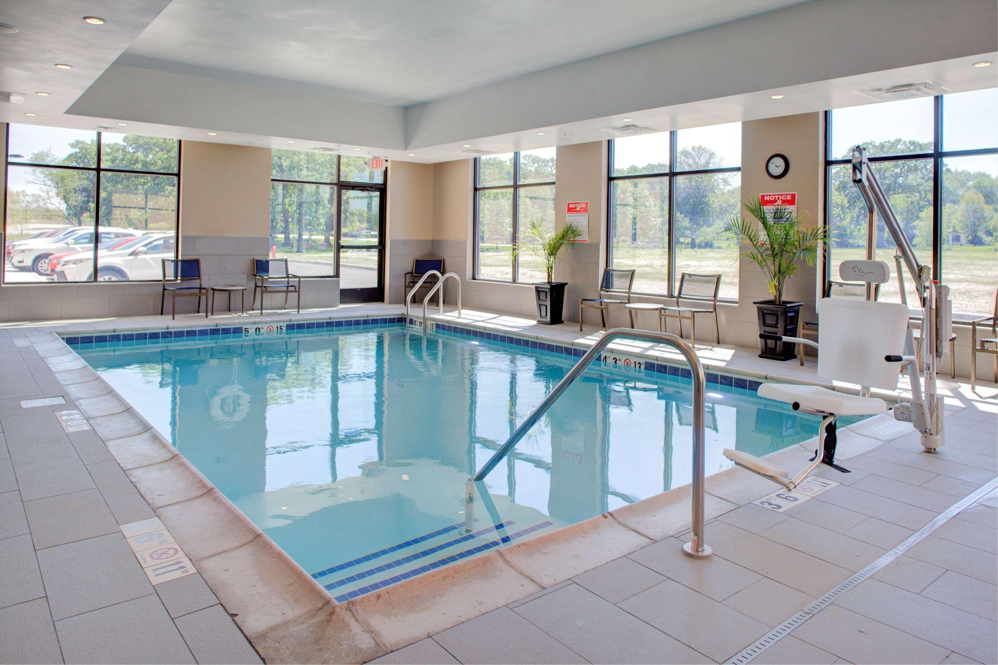 Hampton & Chicago-burr Ridge Hotel